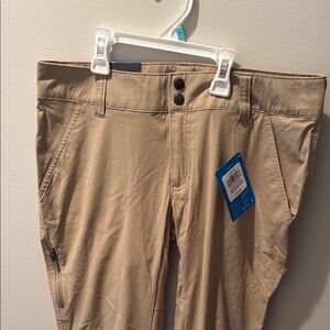 Women’s Columbia Omni Shade Straight Leg Pants Size 8(short)